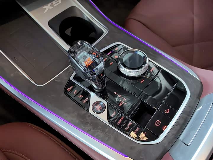 Фото 13 - BMW X5