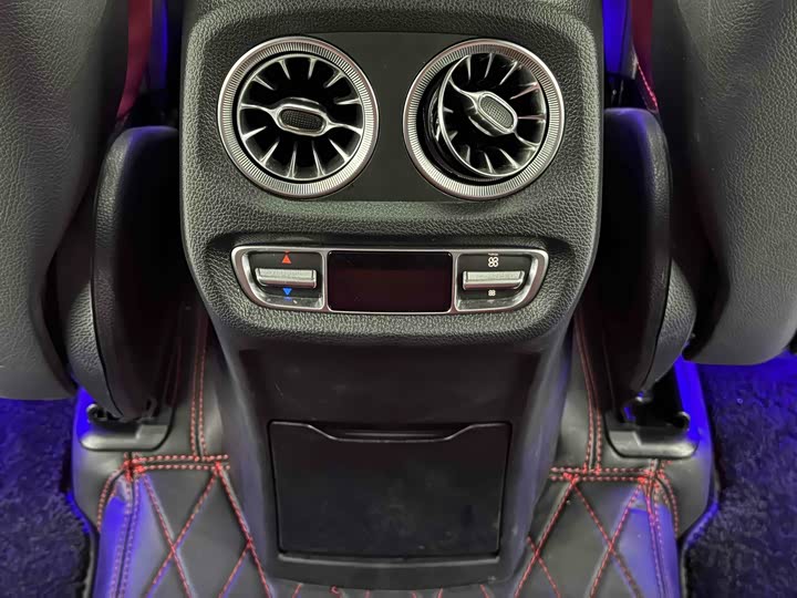 Фото 23 - Mercedes-Benz G-Class AMG