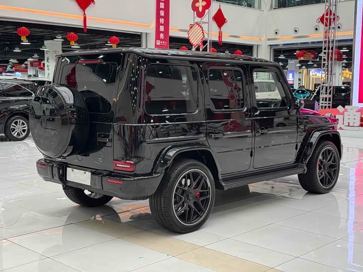 Фото 9 - Mercedes-Benz G-Class AMG