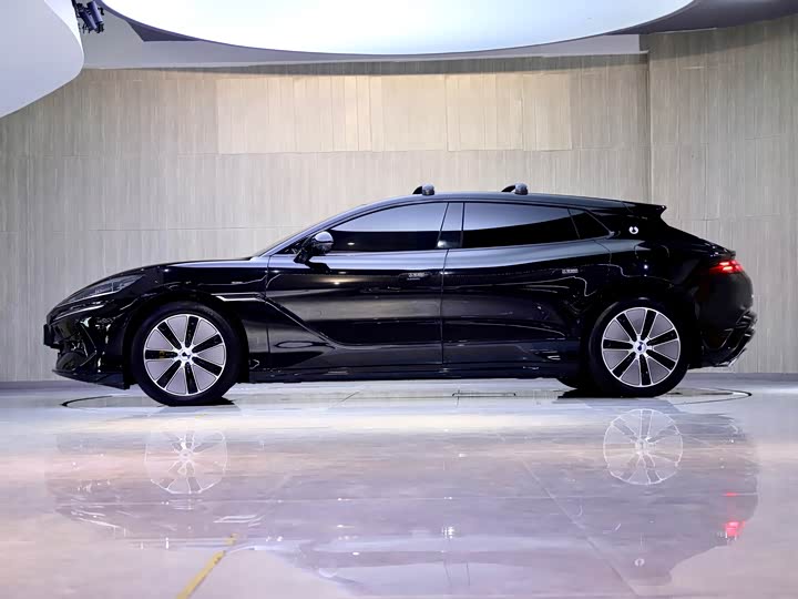 Фото 4 - Denza Z9GT