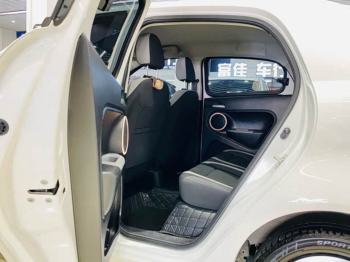 Photo 7 - Ora Black Cat