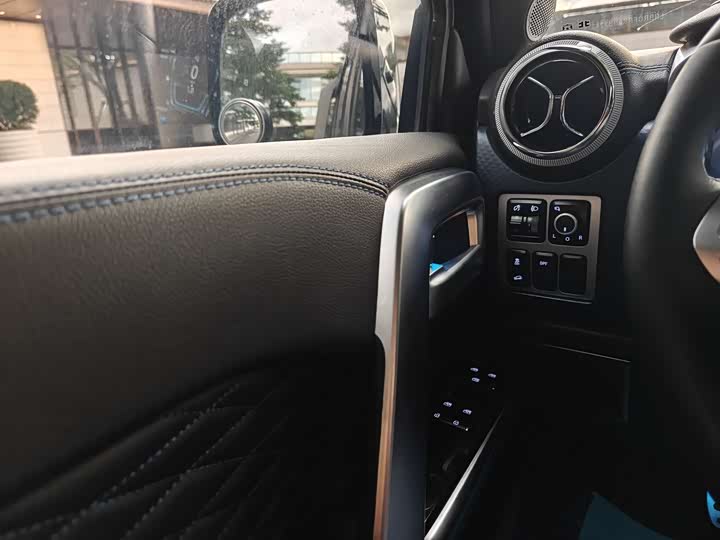 Фото 19 - BAIC Beijing BJ40