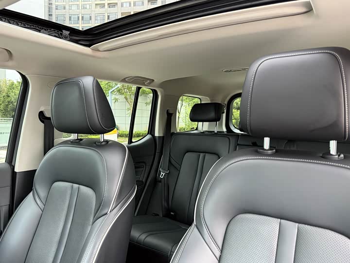 Фото 12 - Tank 300