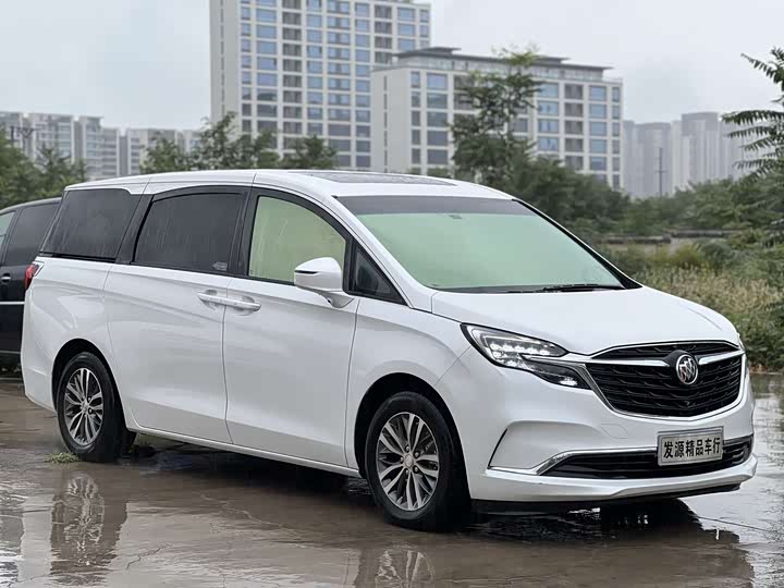 Фото 3 - Buick GL8 ES