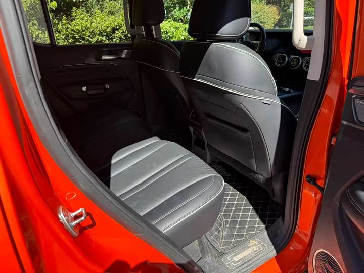 Фото 7 - Tank 300