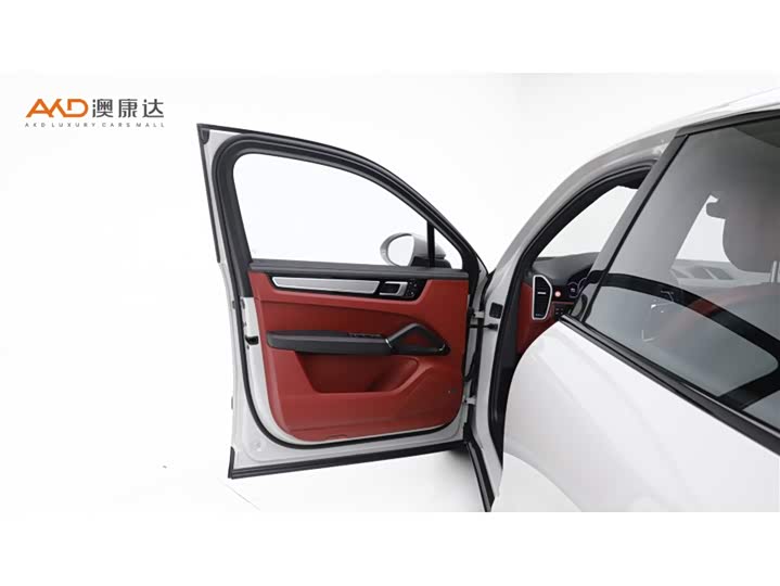 Фото 10 - Porsche Cayenne