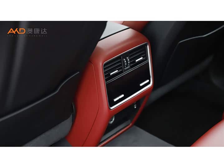 Фото 9 - Porsche Cayenne