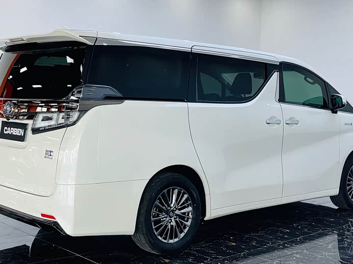 Фото 9 - Toyota Vellfire