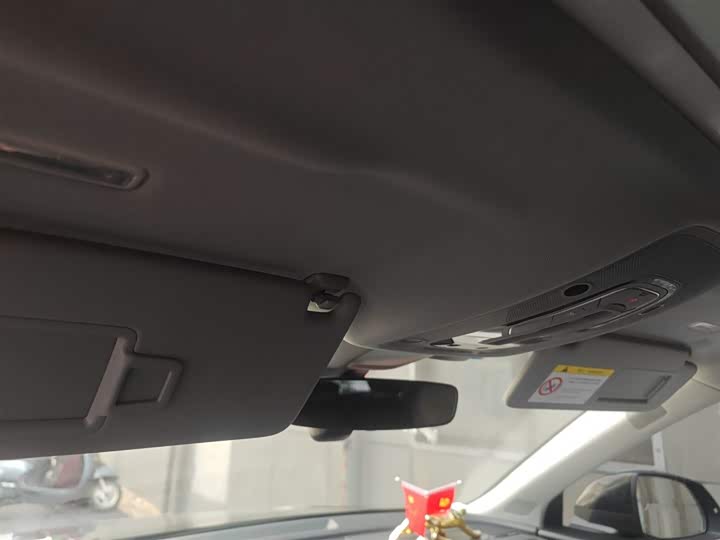 Фото 9 - Audi Q5L