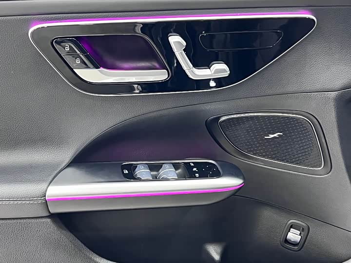 Фото 17 - Mercedes-Benz C-Class