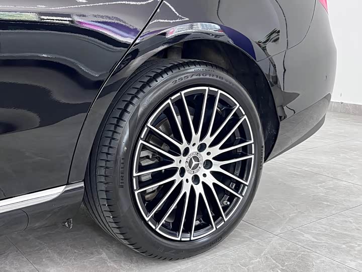 Фото 8 - Mercedes-Benz C-Class