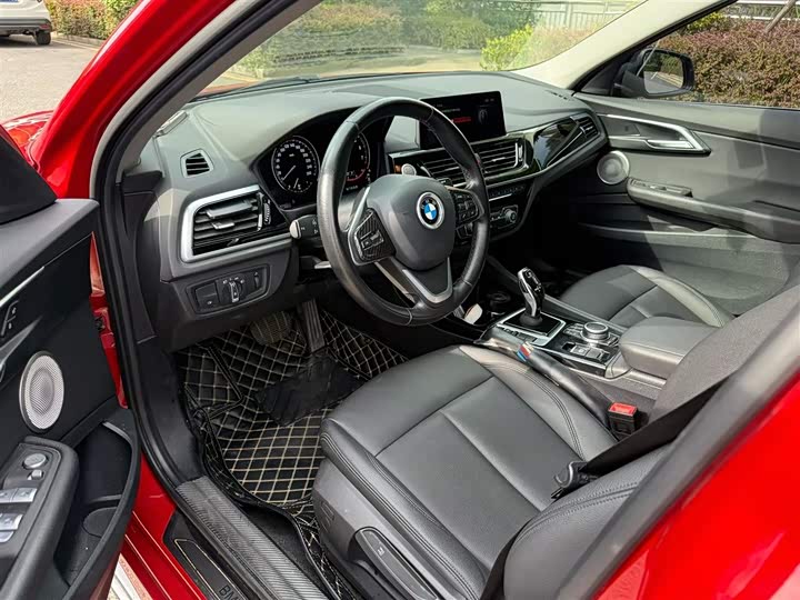 Фото 9 - BMW 1 Series