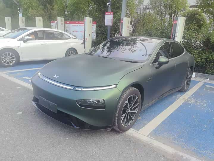 Фото 1 - XPeng P7