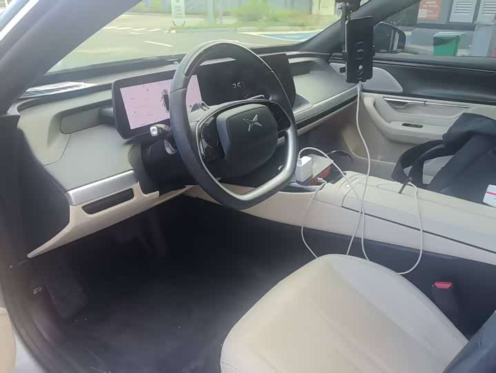 Фото 5 - XPeng P7