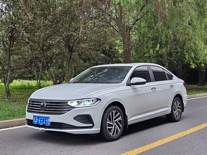 Фото 1 - Volkswagen Lavida