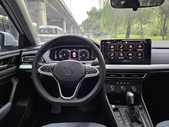 Фото 7 - Volkswagen Lavida