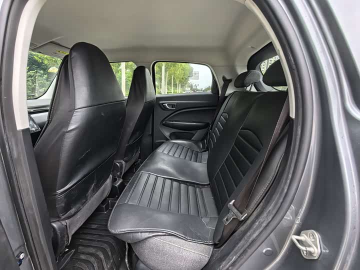 Фото 12 - Leapmotor T03