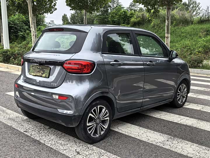 Фото 20 - Leapmotor T03