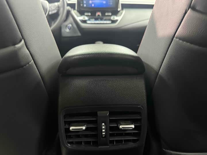 Фото 16 - Toyota Levin