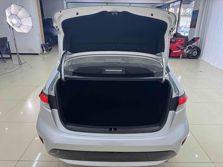 Фото 19 - Toyota Levin