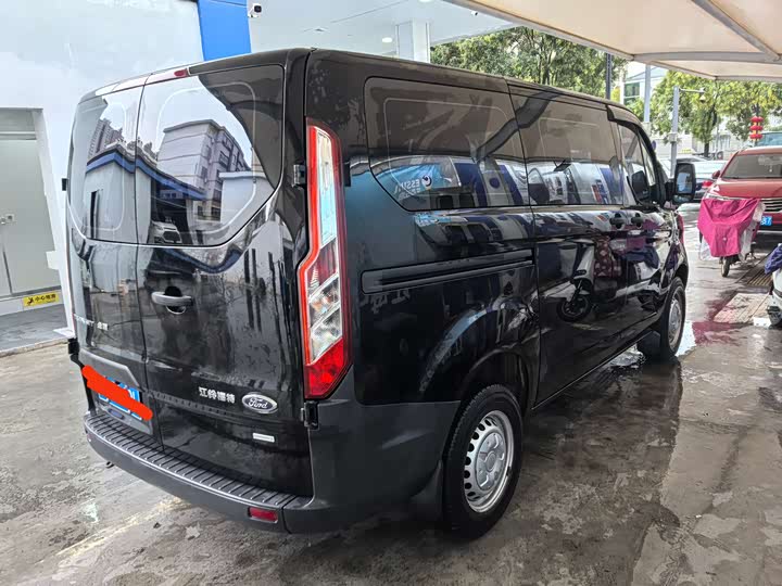 Фото 3 - Ford Transit