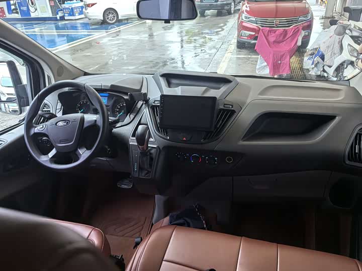 Фото 8 - Ford Transit