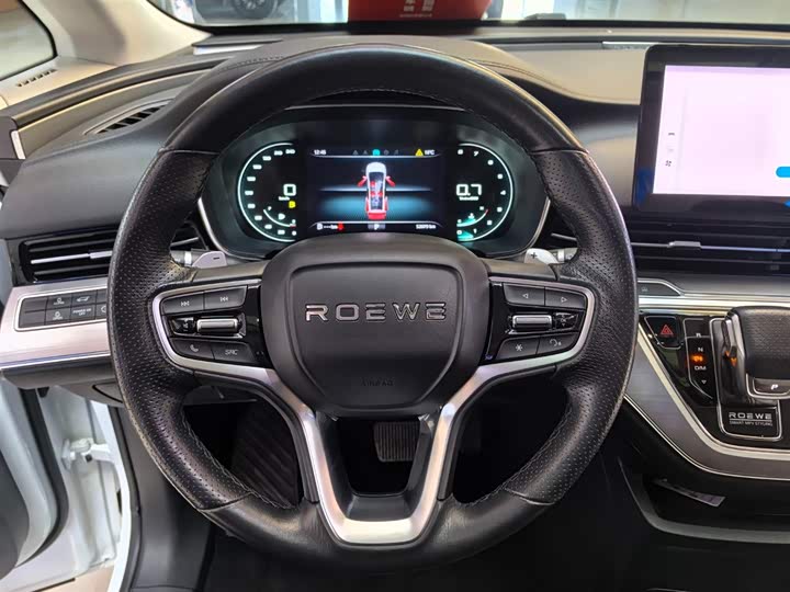 Фото 14 - Roewe iMax 8