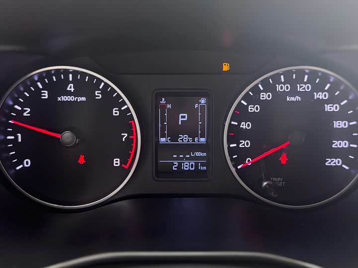 Фото 10 - Kia Pegas