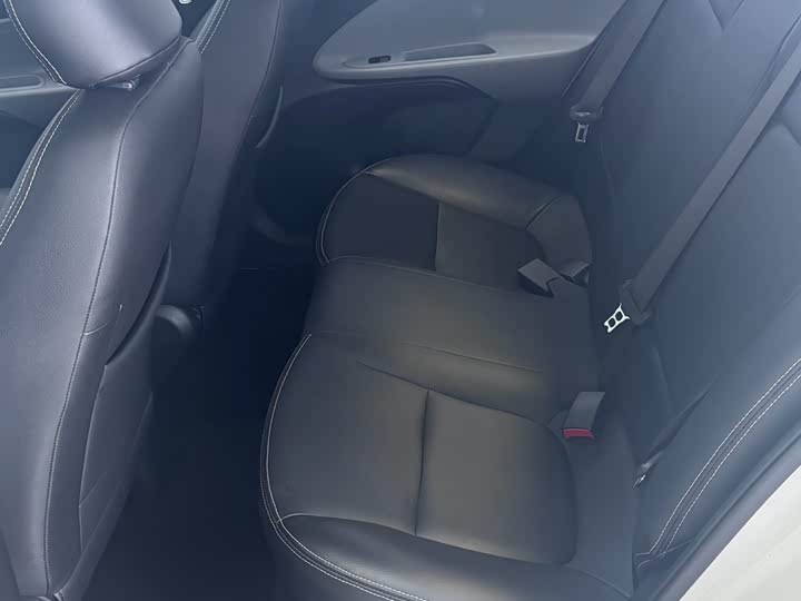 Фото 7 - Kia Pegas