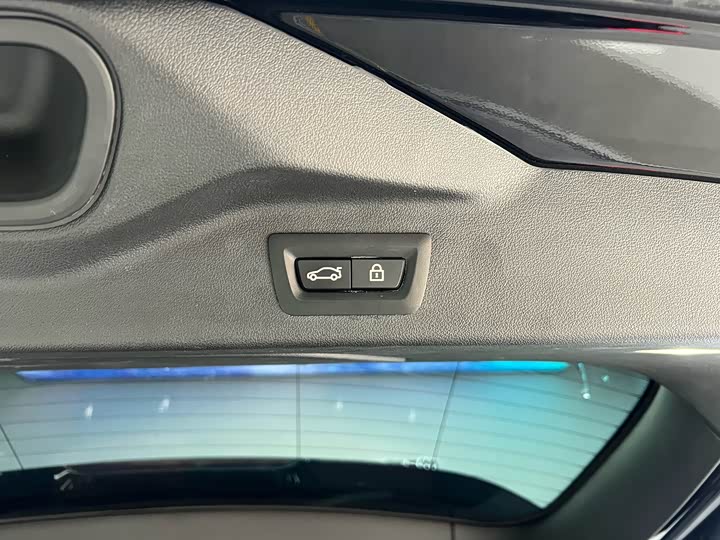 Фото 21 - BMW X7