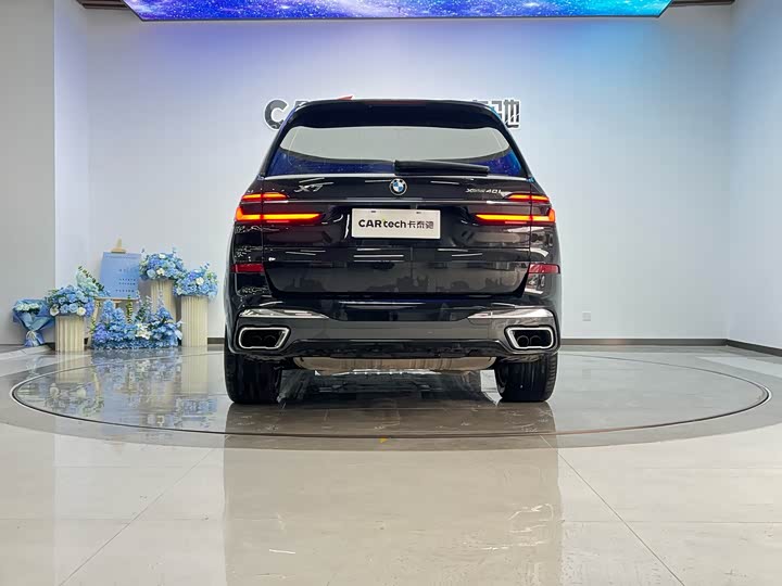 Фото 23 - BMW X7