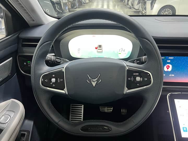 Фото 13 - BAIC Arcfox Alpha T