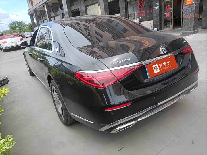 Фото 2 - Mercedes-Benz Maybach S-Class