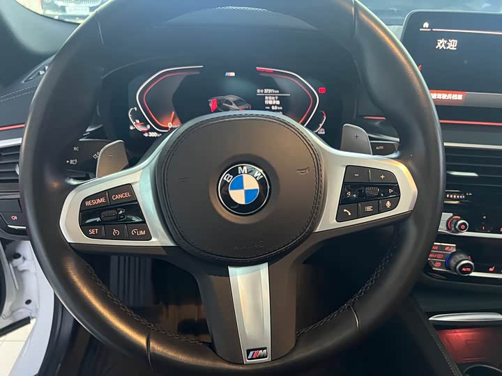 Фото 10 - BMW 5 Series