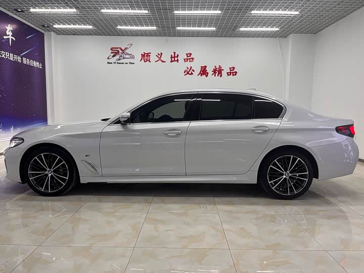 Фото 3 - BMW 5 Series