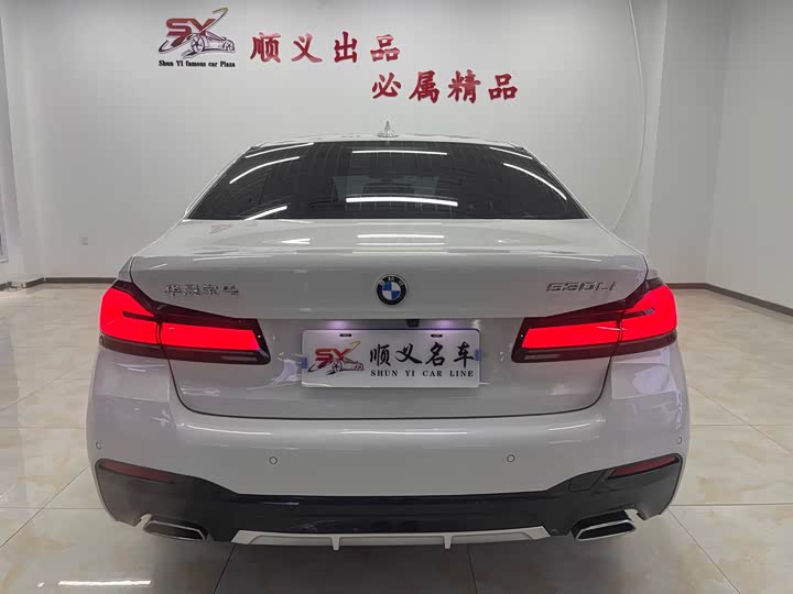 Фото 5 - BMW 5 Series