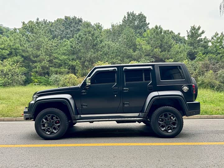 Фото 9 - BAIC Beijing BJ40