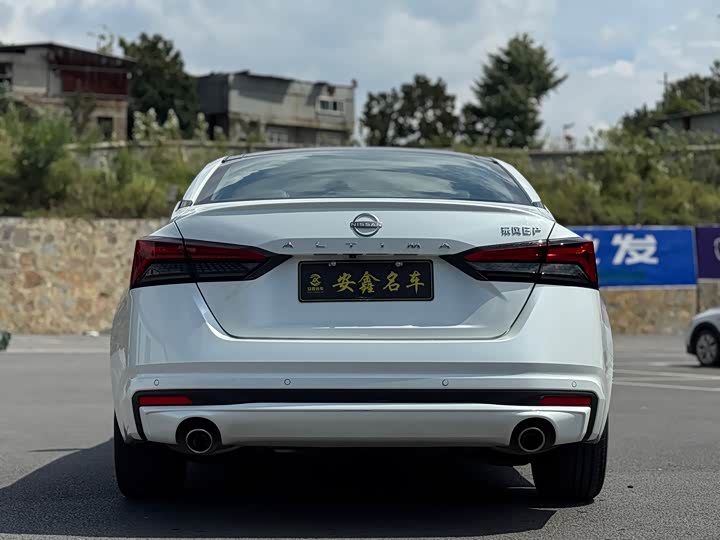 Фото 4 - Nissan Teana