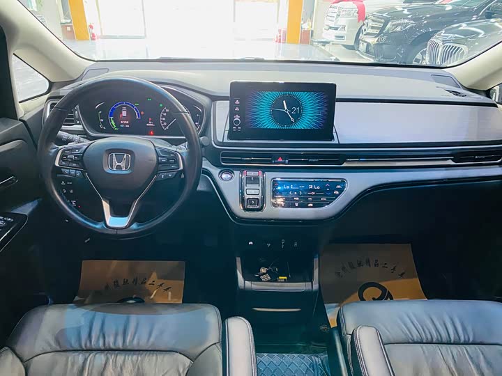 Фото 2 - Honda Elysion