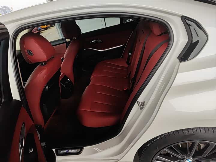 Фото 14 - BMW 3 Series