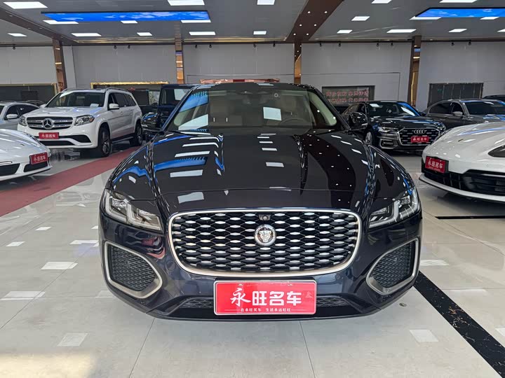 Фото 1 - Jaguar XF L