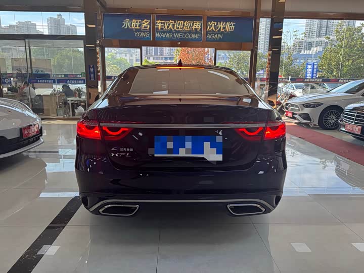 Фото 14 - Jaguar XF L