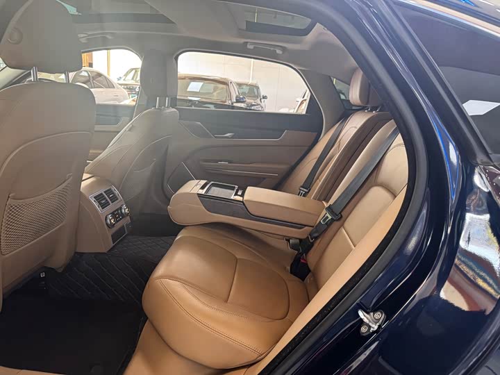 Фото 9 - Jaguar XF L