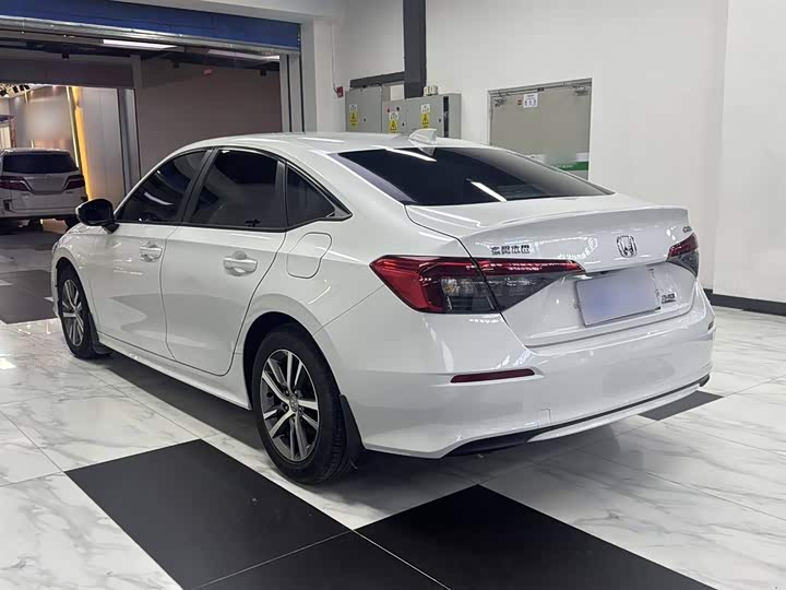 Фото 11 - Honda Civic