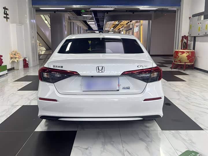 Фото 12 - Honda Civic