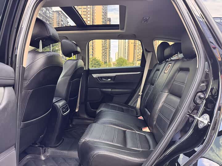 Фото 11 - Honda CR-V