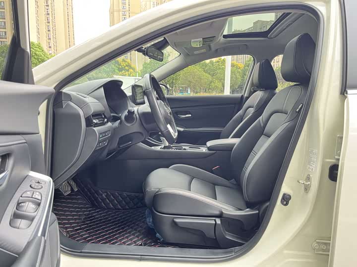 Фото 11 - Nissan Sylphy