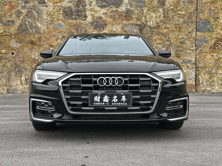 Фото 2 - Audi A6L