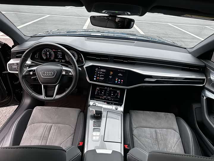 Фото 8 - Audi A6L