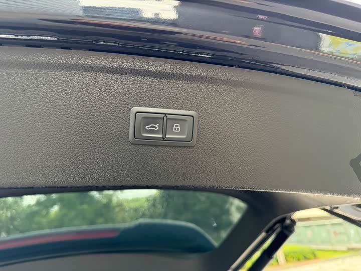 Фото 41 - Audi Q5L